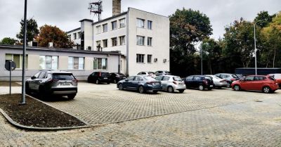 Parking przy przychodni przy ul. Bema po remoncie
